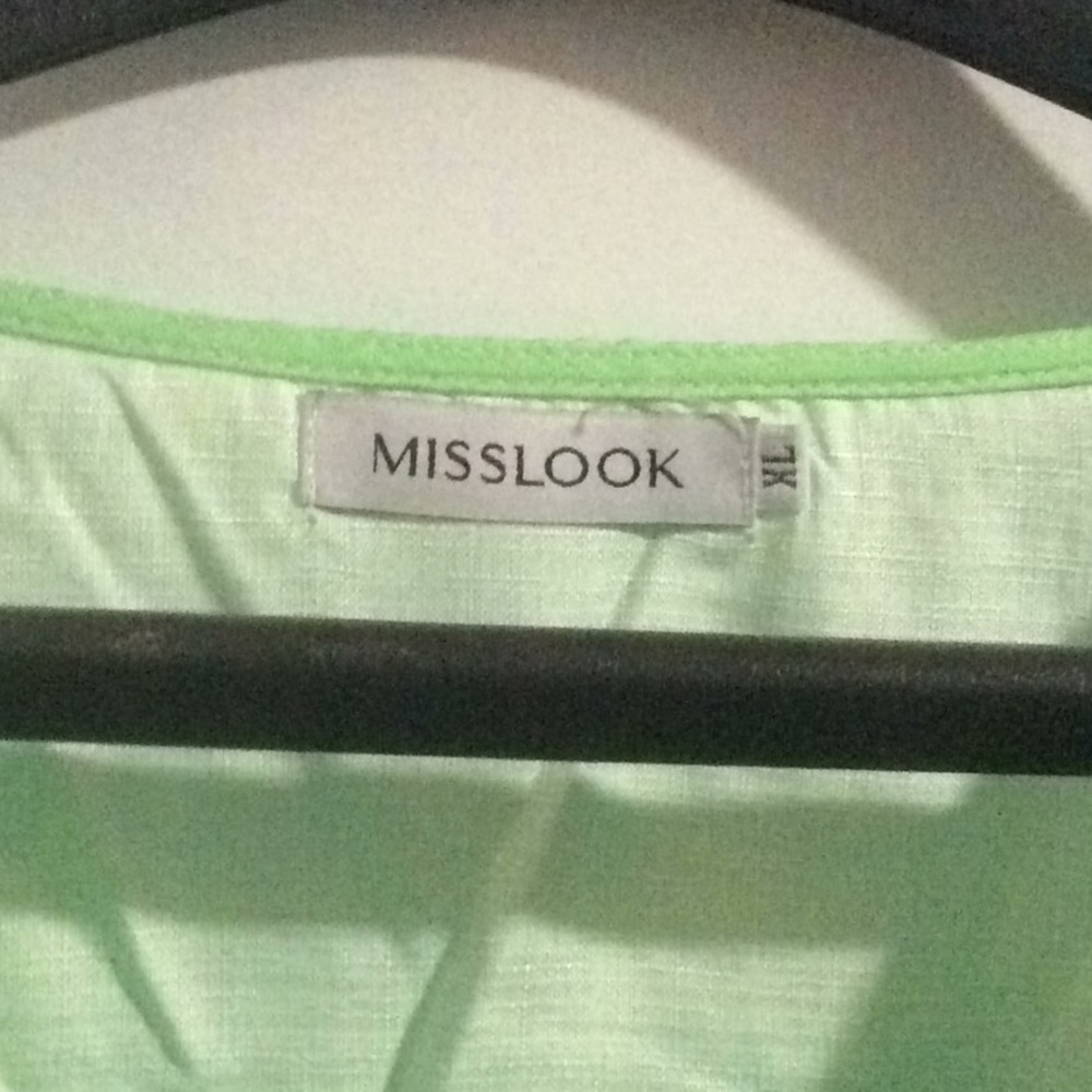 Blouse - Picture 2 of 4
